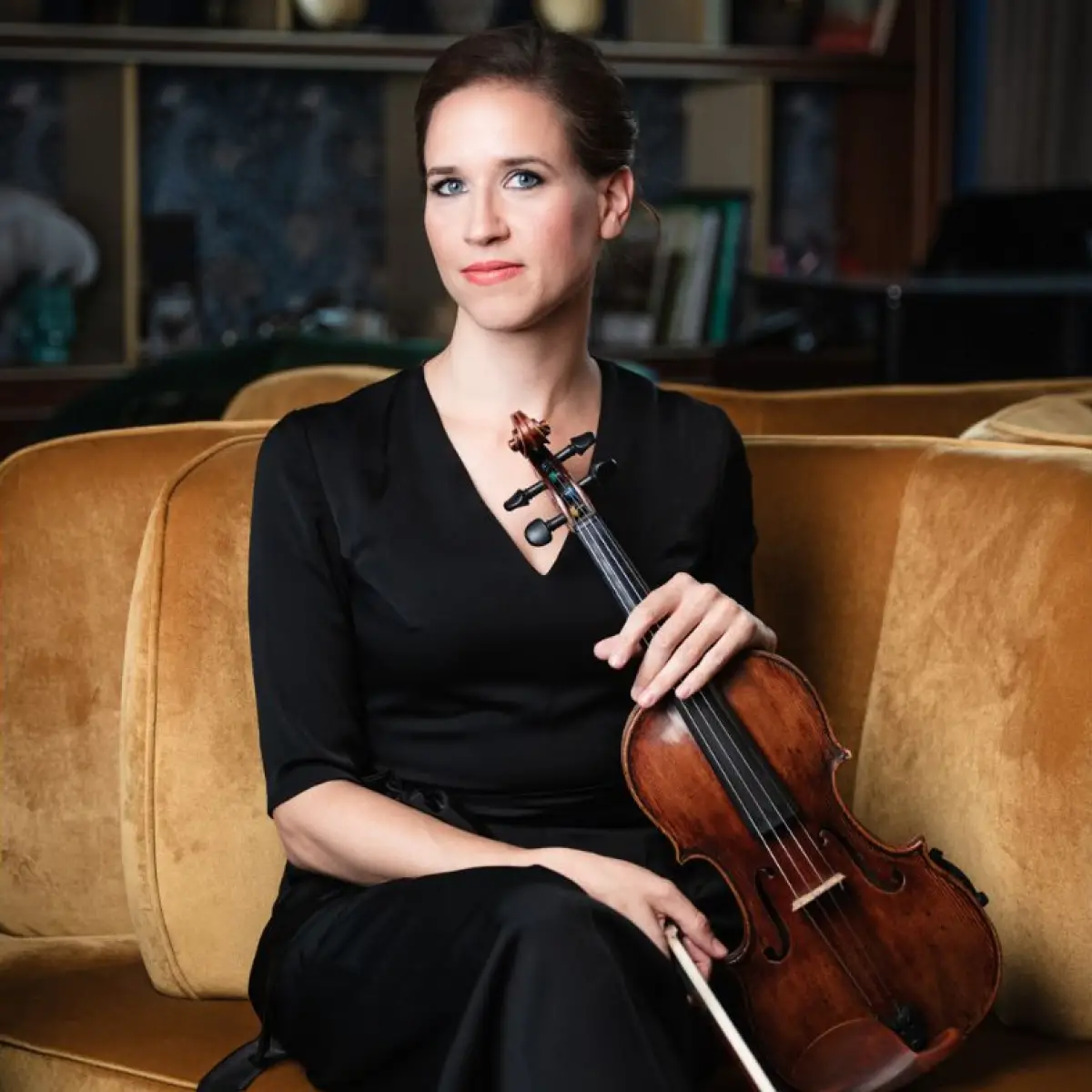 Király-Domány Bernadett - hegedű