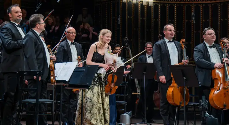 Köszönjük, Cosima, igen, az egész elkápráztatóan szép volt!